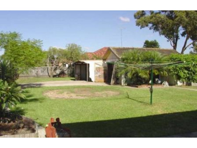 30 Georges Crescent, Georges Hall NSW 2198